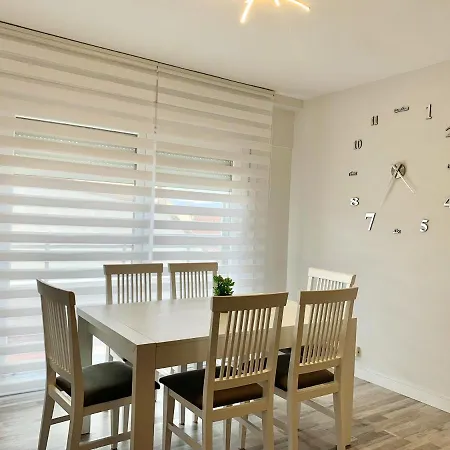 3 Bedrooms At Villagarcia De Arosa 200 M Away From The Beach With Sea View Furnished Balcony And Wifi